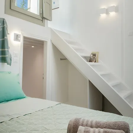 Secret Khora Apartment